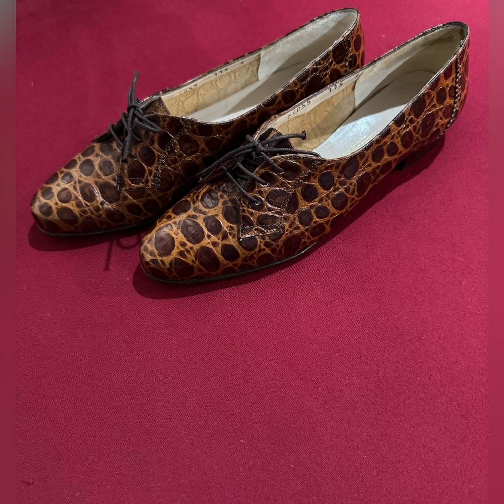 Salvatore Ferragamo Vintage Tan Croc-Patterned Oxfords